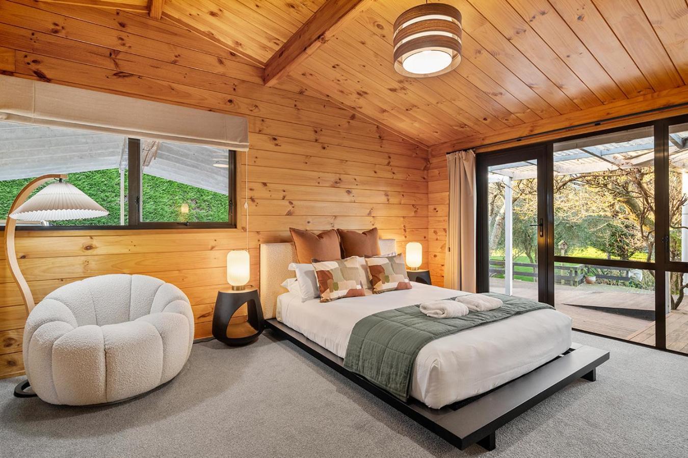 Mountviews Lodge Таупо Экстерьер фото