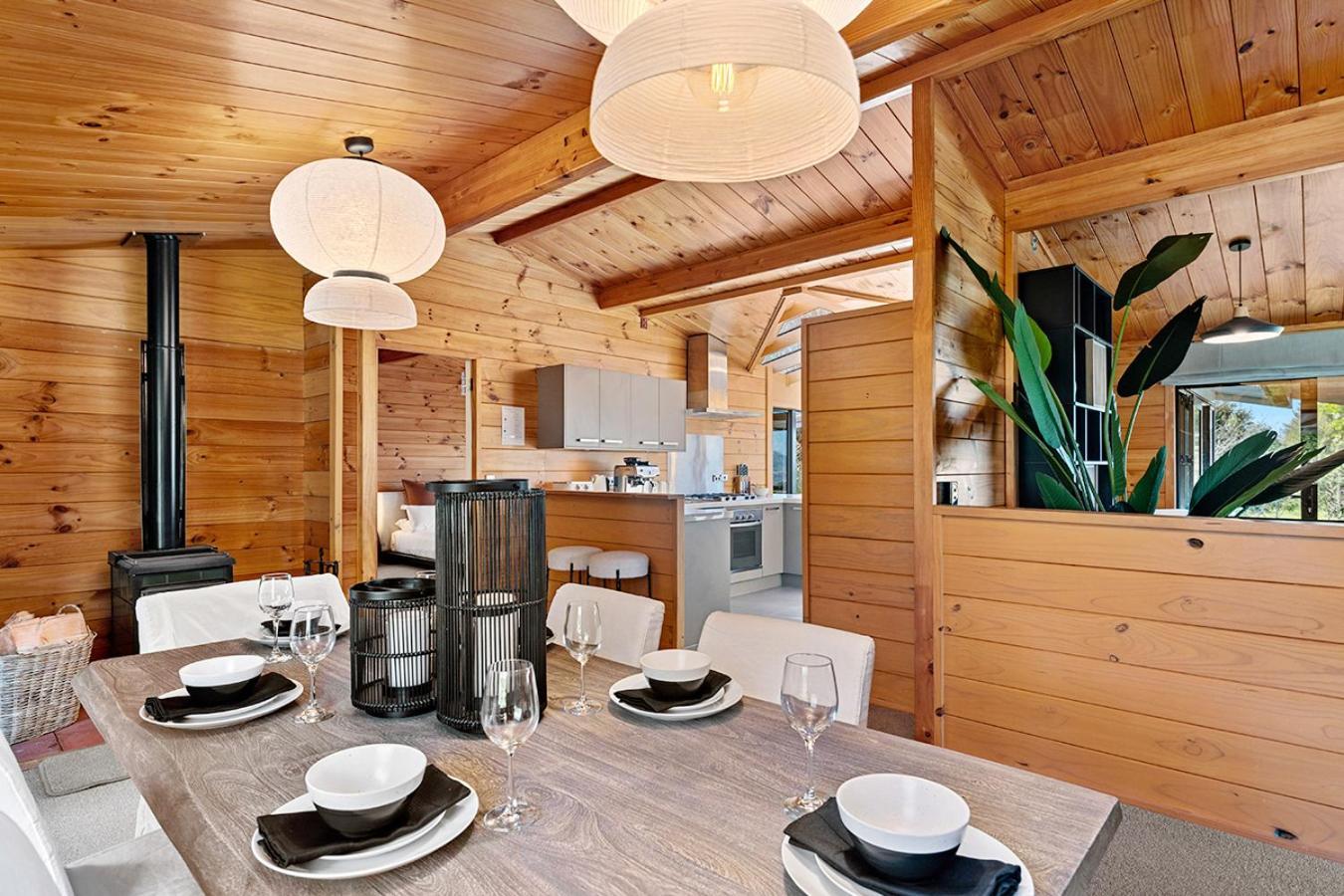 Mountviews Lodge Таупо Экстерьер фото